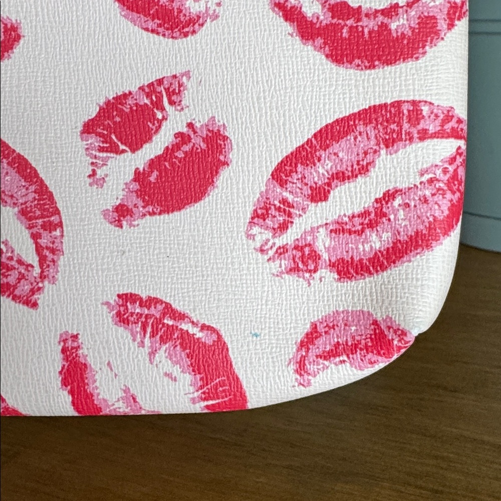Ipsy Pink Lip Print Women's Bag - Picture 3 of 5